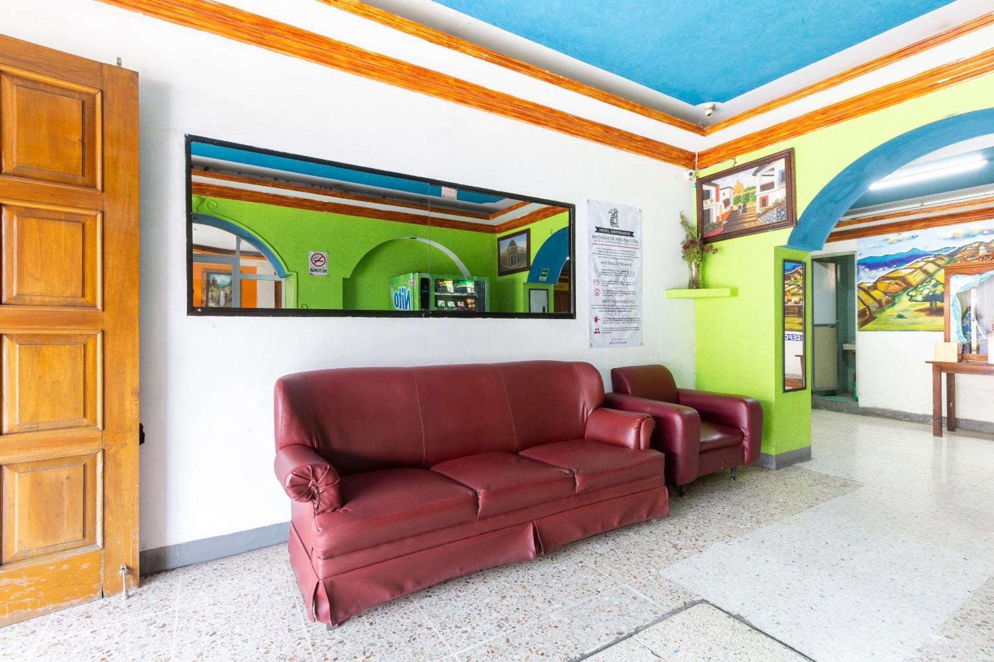 Oyo Hotel Emperador, Oaxaca Eksteriør billede